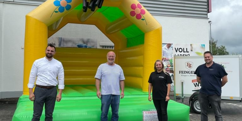 Hüpfburg zu verleihen